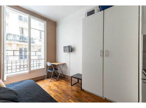 Rue de Tocqueville, Paris - Apartments