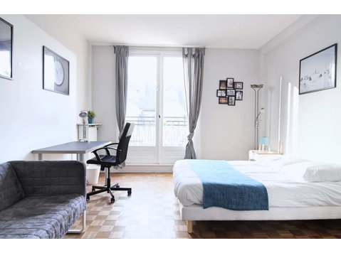 Spacious and comfortable room  15m² - Mieszkanie