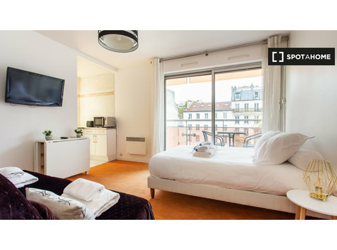 Studio-Apartment zu vermieten in 10Ème Arrondissement, Paris - Wohnungen