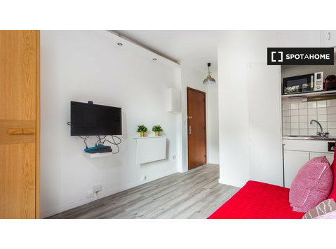 Apartamento estúdio para alugar em 19Ème Arrondissement,… - Apartamentos