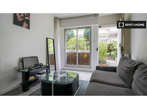 Studio apartment for rent in Auteuil, Paris - Leiligheter