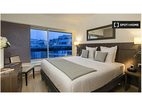 Studio-Wohnung zur Miete in Courbevoie - Wohnungen