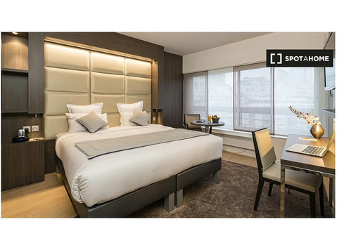 Studio-Wohnung zur Miete in Courbevoie - Wohnungen