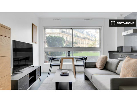 Apartamento estúdio para alugar em Grenelle, Paris - Apartamentos