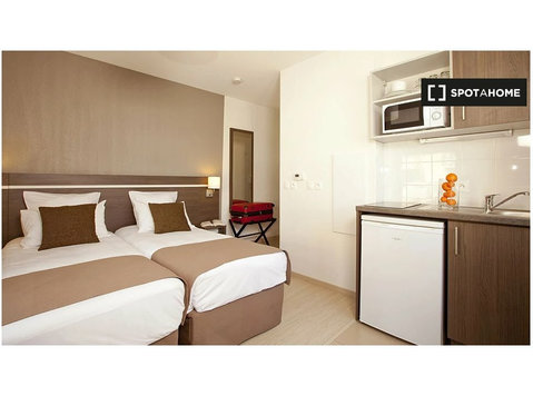 Studio apartment for rent in Massy - Apartments