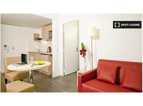 Studio apartment for rent in Nanterre - Korterid