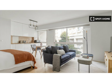 Studio apartment for rent in Nap, Paris - Апартаменти