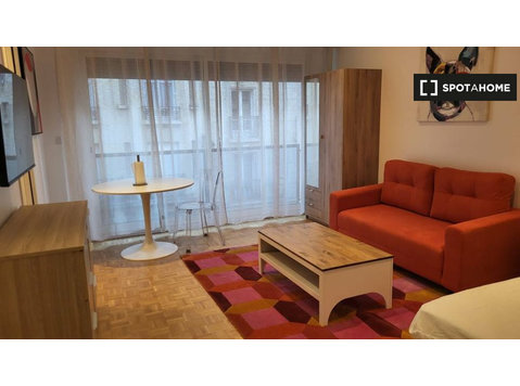 Apartamento de estúdio para alugar em Paris - Apartamentos