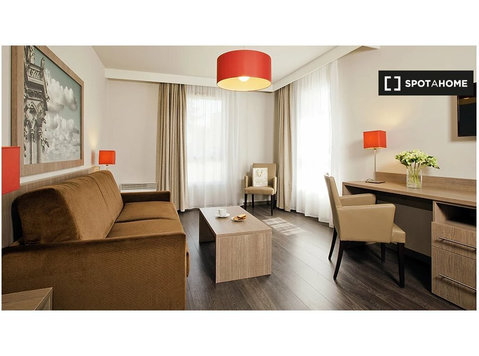 Studio à louer à Guyancourt, Paris - Appartements