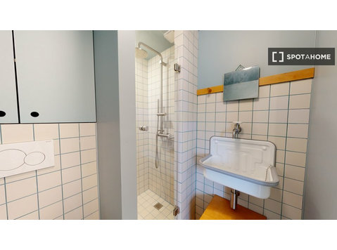 Studio zu vermieten in Pigalle-Martyrs, Paris - Wohnungen