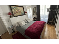 Studio for rent in Sablons, Paris.
