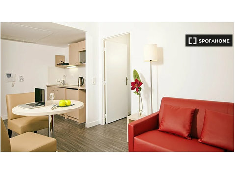 Studio à louer à Université, Nanterre - Appartements