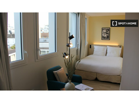 Estúdio em Issy-les-Moulineaux - Apartamentos