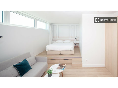Studio-Suite mit Gartenblick in Issy-les-Moulineaux - Wohnungen