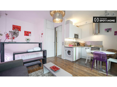 Stilvolles Studio-Apartment zur Miete in République, Paris - Wohnungen