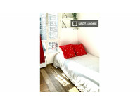 Whole studio for rent in Paris