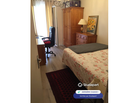 CHAMBRE Meublé COSY PLESSIS Robinson… - In Affitto