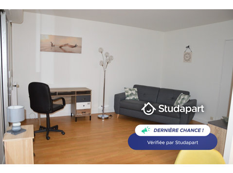 T1 Bis 35m² entièrement meublé à neuf
Peintures récemment… - À louer
