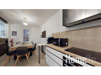 280m2 coliving house in Nantes - 10 bedrooms - Camere de inchiriat