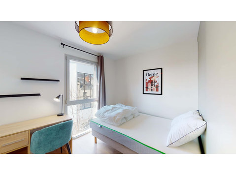 Nantes Robert Schuman - Private Room (1) - Apartments