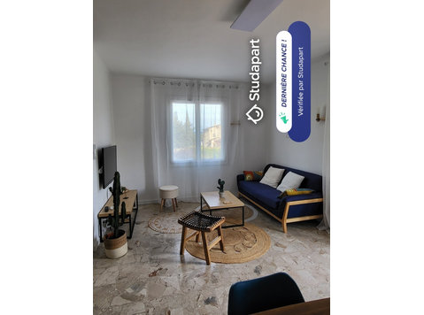 Maison de 65 m2 bénéficiant d'une terrasse. 
Pièce de vie… - 임대