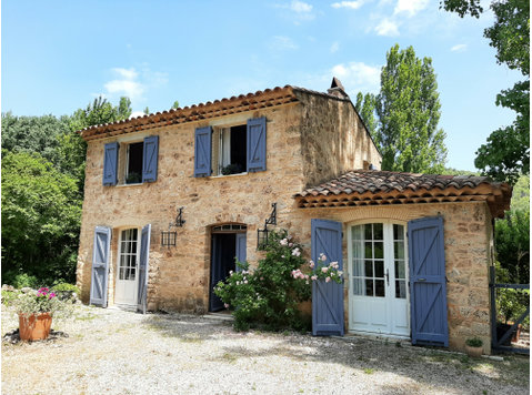 Charming stone cottage with pool in Provence - Аренда