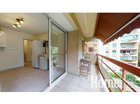 Shared accommodation Aix en Provence - 97 m2 - 4 bedrooms -… - Комнаты