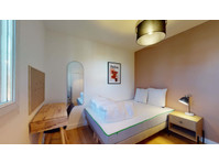 Aix Eyglun - Private Room (3) - Apartments