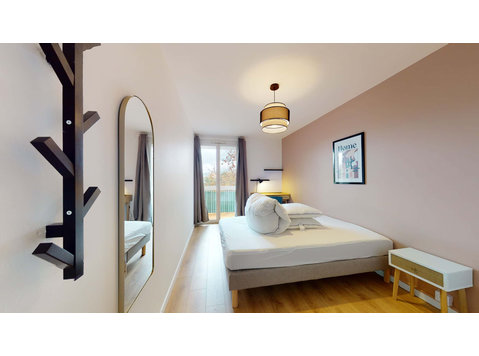 Aix Jules Verne - Private Room (3) - Apartments