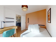 Aix Jules Verne - Private Room (4) - Apartments
