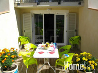 Bright apartment in Provence! - Dzīvokļi