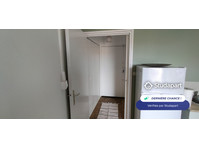 19 m2 meublé - Immeuble avec gardien- ascenseur- 4eme… - Cho thuê