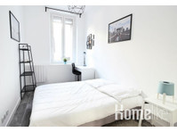 Nice and luminous bedroom - 12m² - MA27 - Комнаты