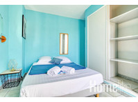 Pauline 2 - Room with TV 1/2 hour from the Luminy campus - Συγκατοίκηση