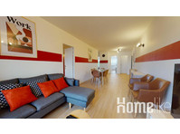 Shared accommodation Marseille - 105 m2 - 5 bedrooms - 1st… - Flatshare