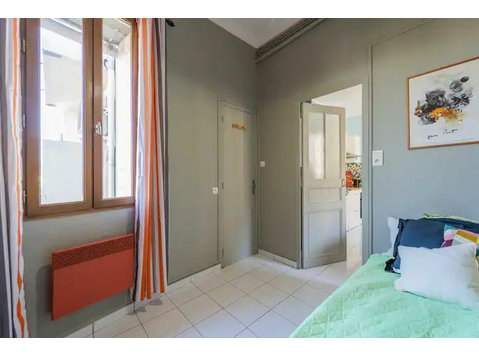 Charming T3, ideally located in the Plaine district - À louer