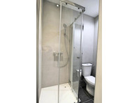 Co-Living: 12m² Bedroom with Private Bathroom - De inchiriat