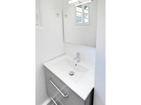 Co-Living: 12m² Bedroom with Private Bathroom - De inchiriat