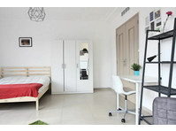 Co-Living: Bedroom 25m² - Под наем