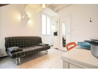 Co-Living: Charming 30m² Duplex - For Rent