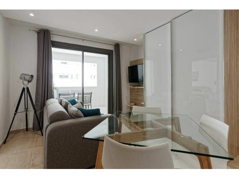 Magnificent luxury flat with balcony, nestled in the heart… - For Rent
