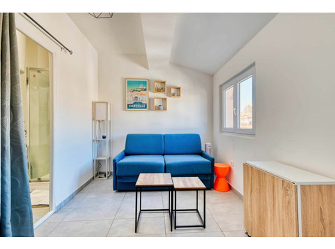 charming 17 m² studio apartment - For Rent