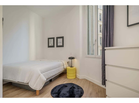 Chambre 1 - VINCENT LEBLANC H - Apartments
