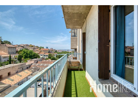 Möblierte Wohnung von 103 m² mit Balkon – Herz von Marseille - Wohnungen