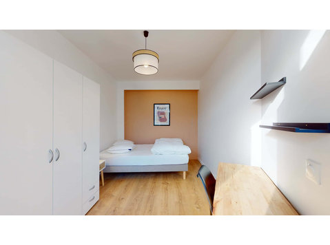 Marseille Fongate - Private Room (1) - Apartamente