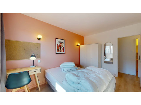 Marseille Strasbourg - Private Room (1) - Apartemen