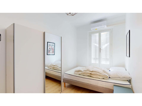 Marseille Sylvabelle - Private Room (3) - Apartamentos
