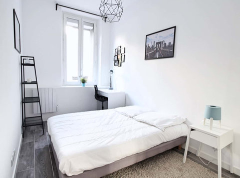 Nice and luminous bedroom  12m² - Appartementen