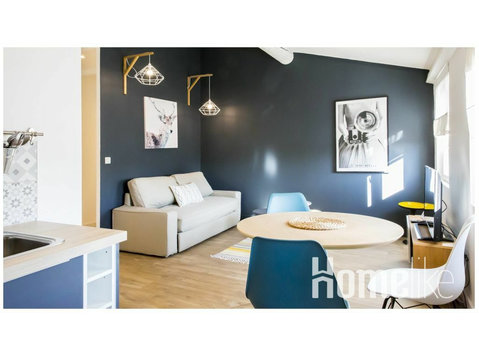 Nordic style loft in the heart of Marseille - 	
Lägenheter