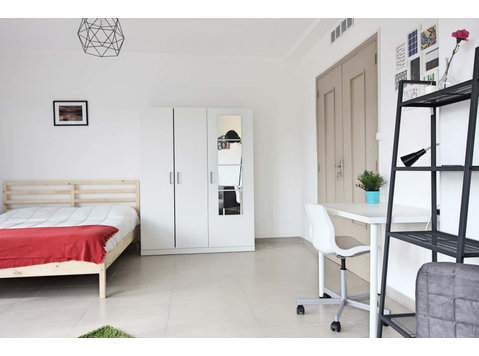 Spacious and cosy room  25m² - آپارتمان ها